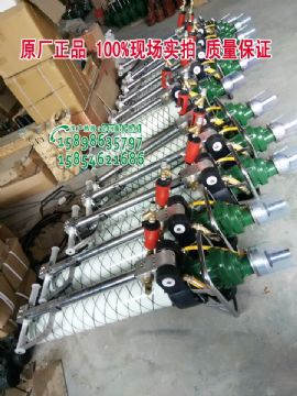 點(diǎn)擊查看詳細(xì)信息<br>標(biāo)題：發(fā)往山西太原MQT-120/2.3氣動(dòng)錨桿鉆機(jī)及配件 閱讀次數(shù)：1956